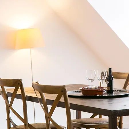 Апартаменти Loft Bairro Alto Лісабон