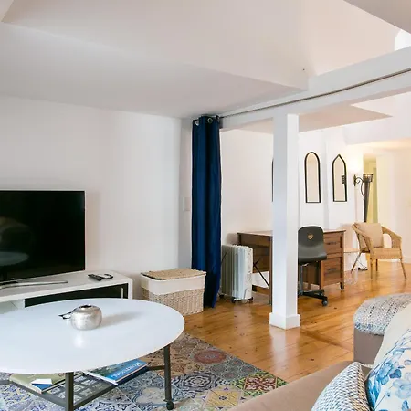 Апартаменти Loft Bairro Alto Лісабон