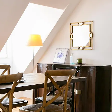 Loft Bairro Alto Lisbona